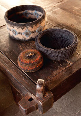 Bowl with Duplicate Stitch Embroidery FELTRO from Lana Grossa