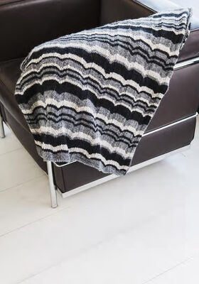 THROW Alta Moda Alpaca from Lana Grossa