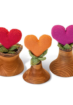 3 CROCHETED HEARTS Bingo from Lana Grossa