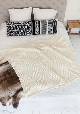 THROW Alta Moda Cashmere 16 from Lana Grossa