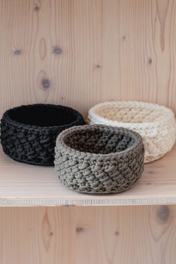 Lana Grossa LIVING No. 1 - Magazine (DE) + Knitting instructions (EN) 