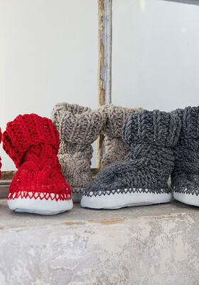 SLIPPERS Mille II from Lana Grossa