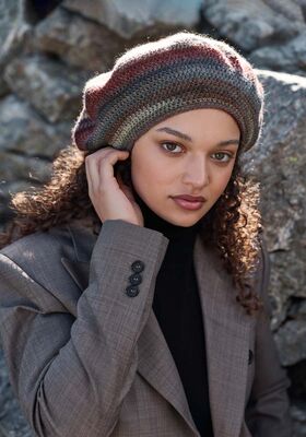 CROCHET BERET Gomitolo Intenso from Lana Grossa