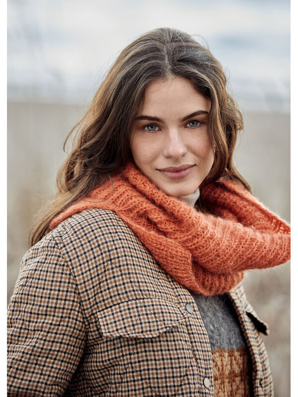 Lana Grossa COWL Setasuri Big