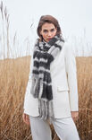Lana Grossa SCARF Gigante