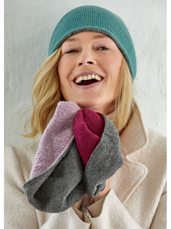 Lana Grossa REVERSIBLE HAT Cool Wool Lace
