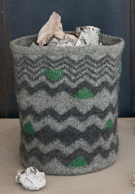 WASTEPAPER BASKET Feltro from Lana Grossa