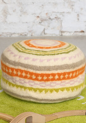POUF Feltro from Lana Grossa