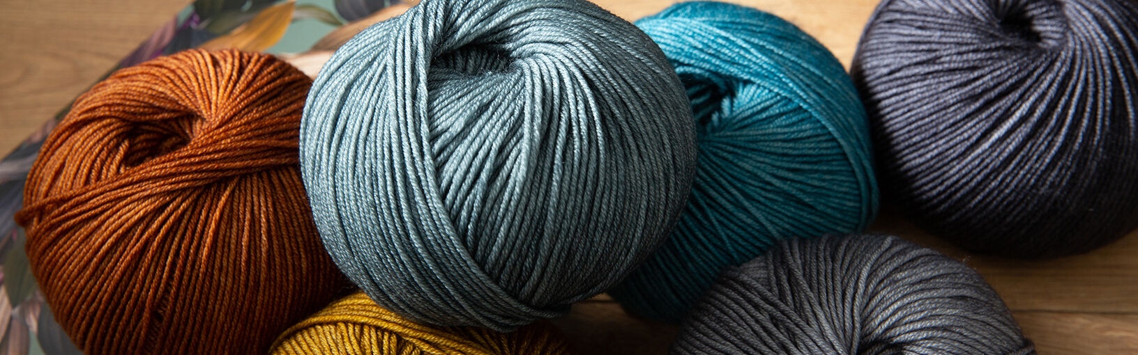 High quality yarns for knitting, crocheting & felting Lana Grossa Yarns
