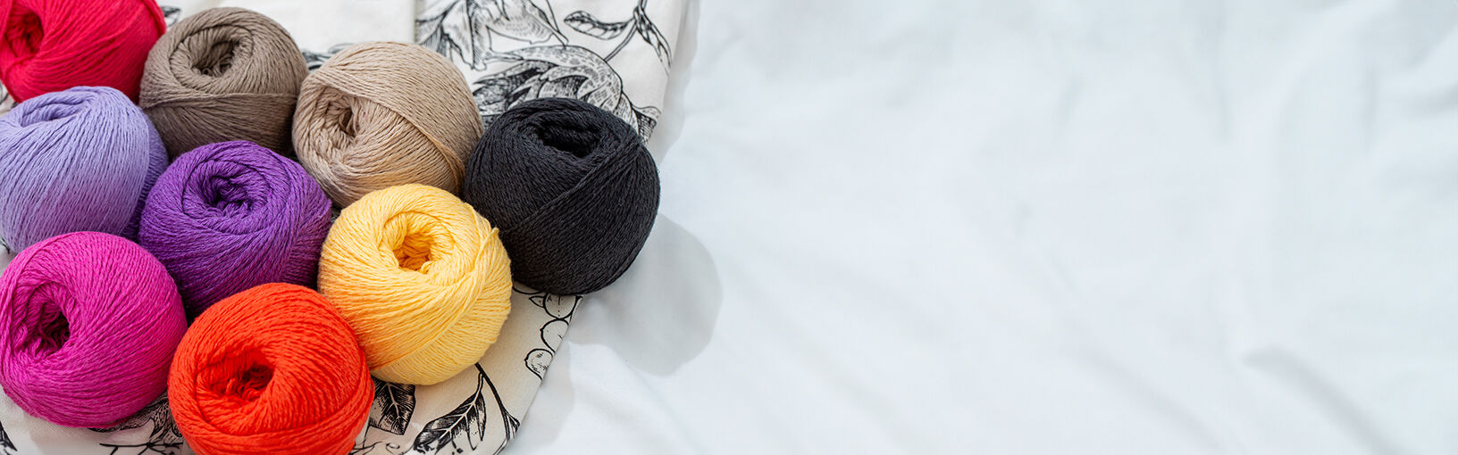 High quality yarns for knitting, crocheting & felting Lana Grossa Yarns