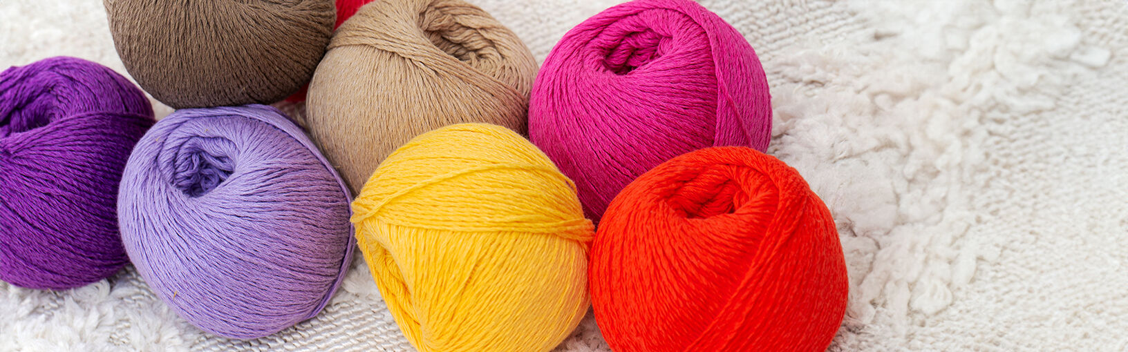 High quality yarns for knitting, crocheting & felting Lana Grossa Yarns