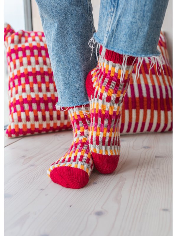 FILATI Studio SOCKS Meilenweit 50g