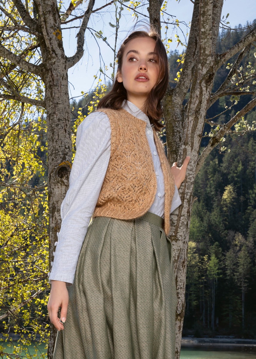 Lana Grossa TRACHTEN No. 9 - German Edition