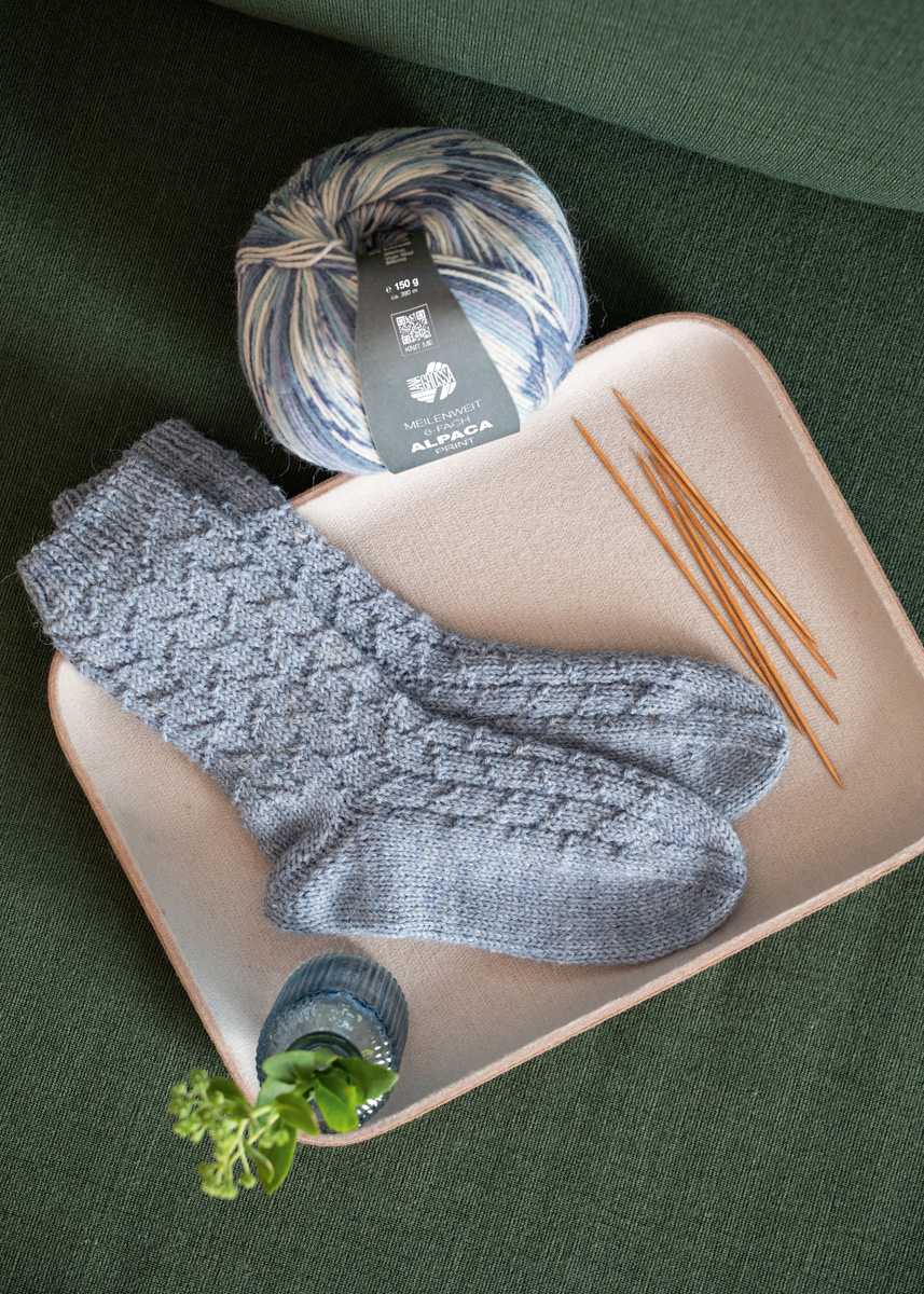 Lana Grossa MEILENWEIT No. 8 - German Edition