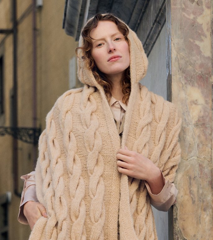 Lana Grossa HOODED SCARF Nebbia