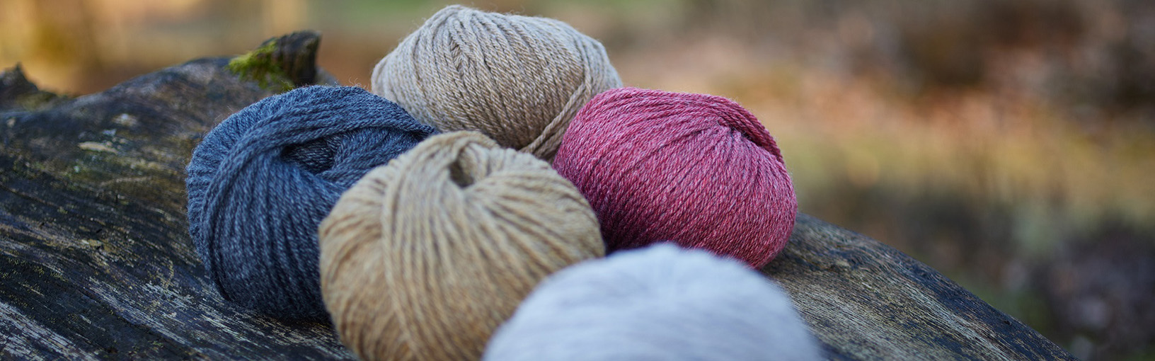 High quality yarns for knitting, crocheting & felting Lana Grossa Yarns | Linea Pura - Organic yarn